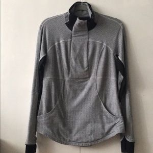 Lulu lemon 1/2 base runner size 10